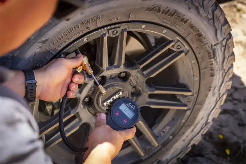 Genuine ARB E-Z Deflator Digital Gauge with Extended Valve